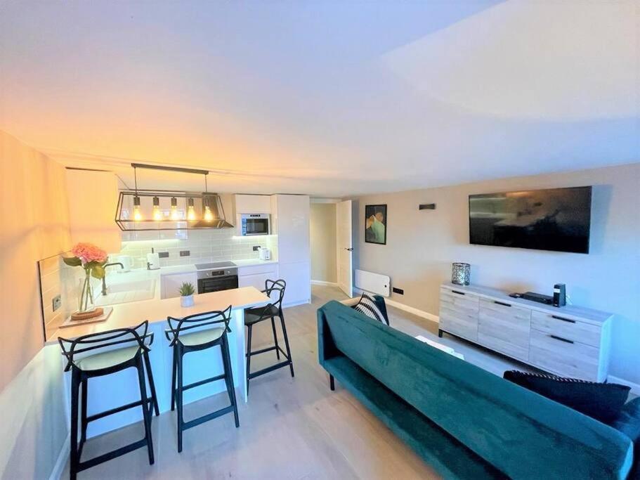 Stylish, Central And Cosy 1Bd Nr Canongate 에든버러 외부 사진
